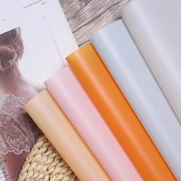 Papier d'emballage de fleurs translucides de couleur unie mate