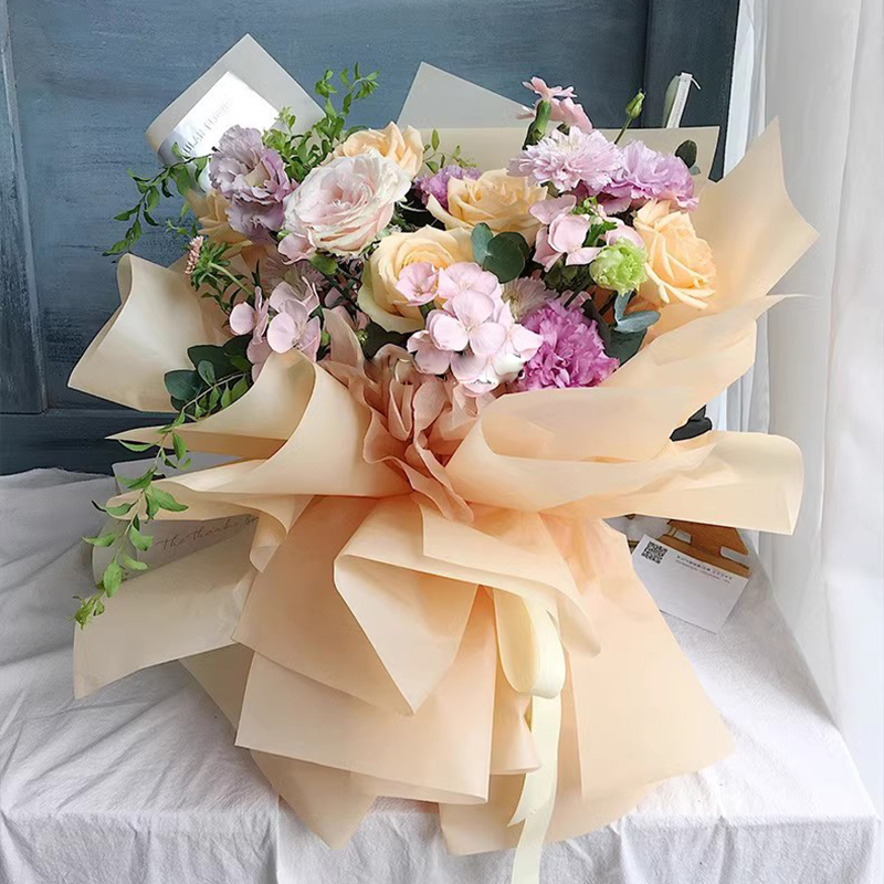 Papier d'emballage de fleurs translucides de couleur unie mate