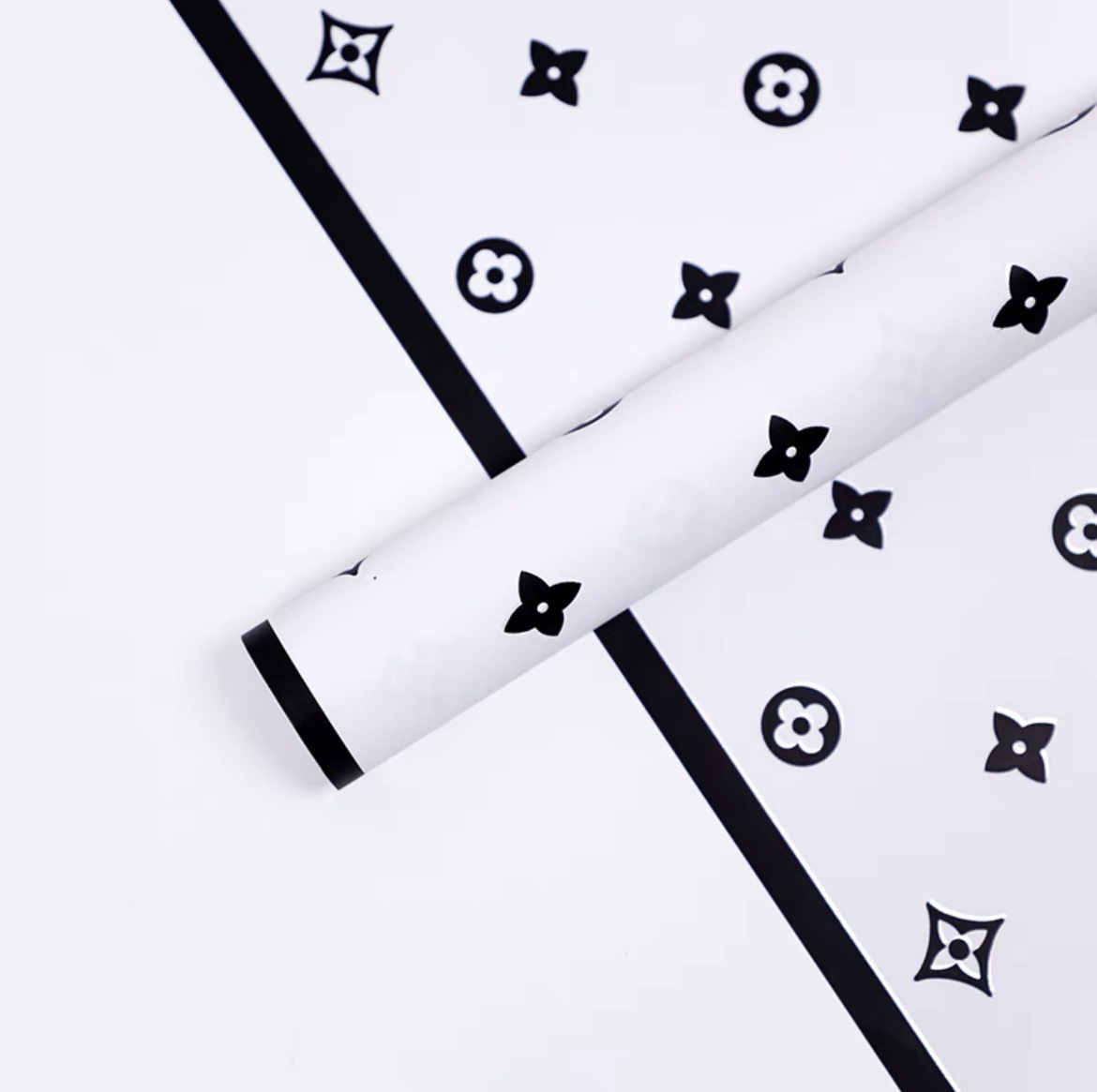 Papier d'emballage de marque Louis