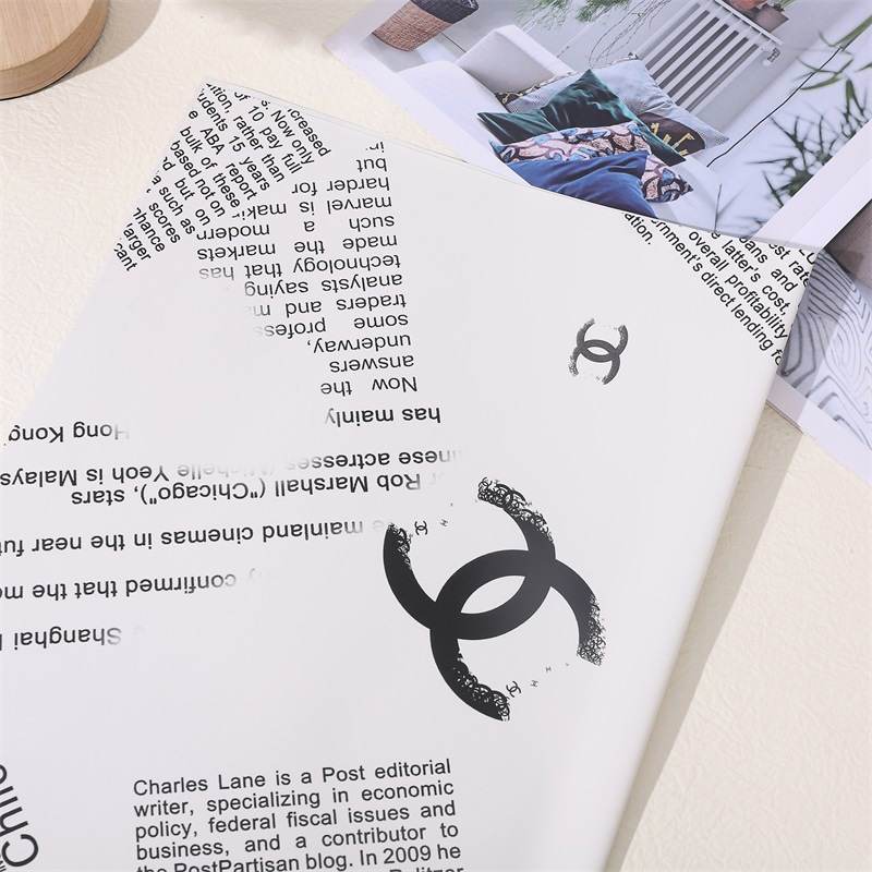 Papier d'emballage de marque Chanel