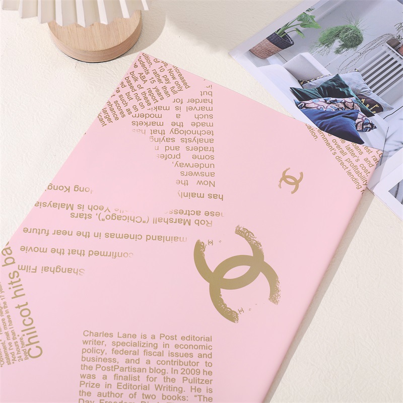 Papier d'emballage de marque Chanel