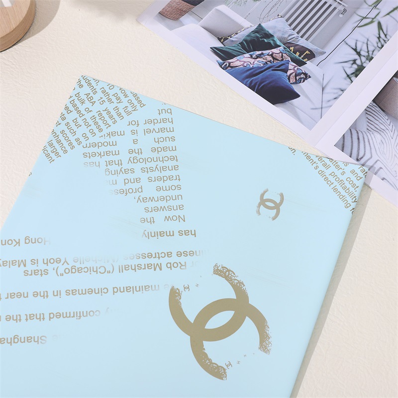 Papier d'emballage de marque Chanel