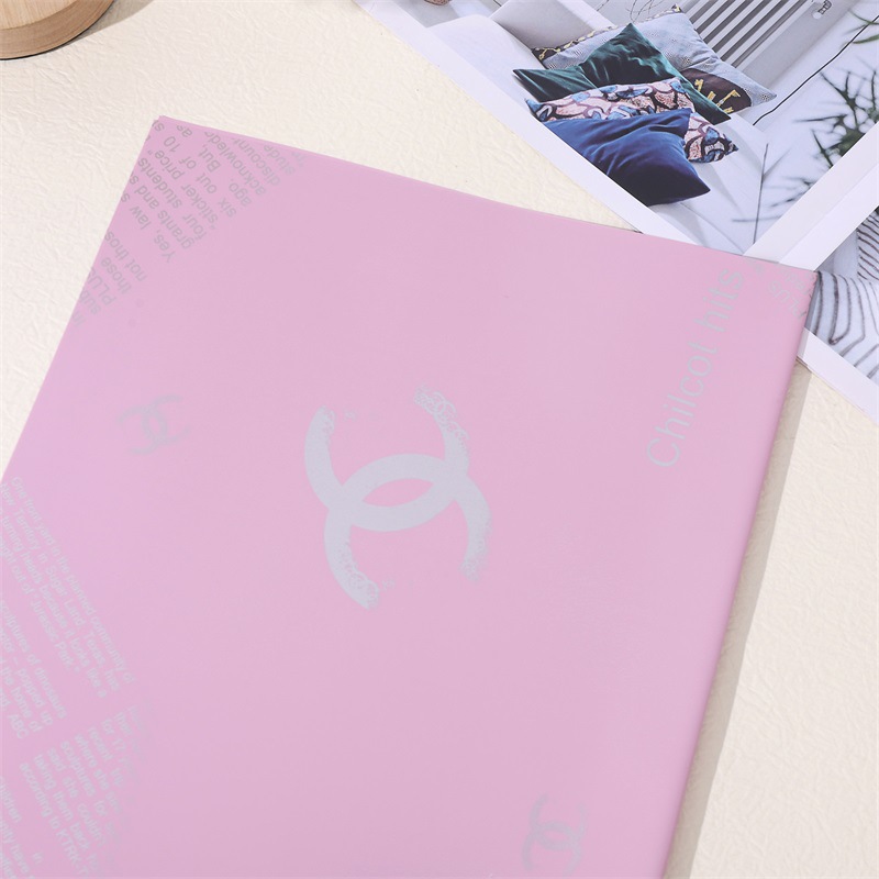 Papier d'emballage de marque Chanel