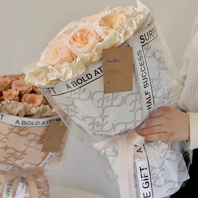 Papier d'emballage de fleurs Hera de marque dans une variété de couleurs