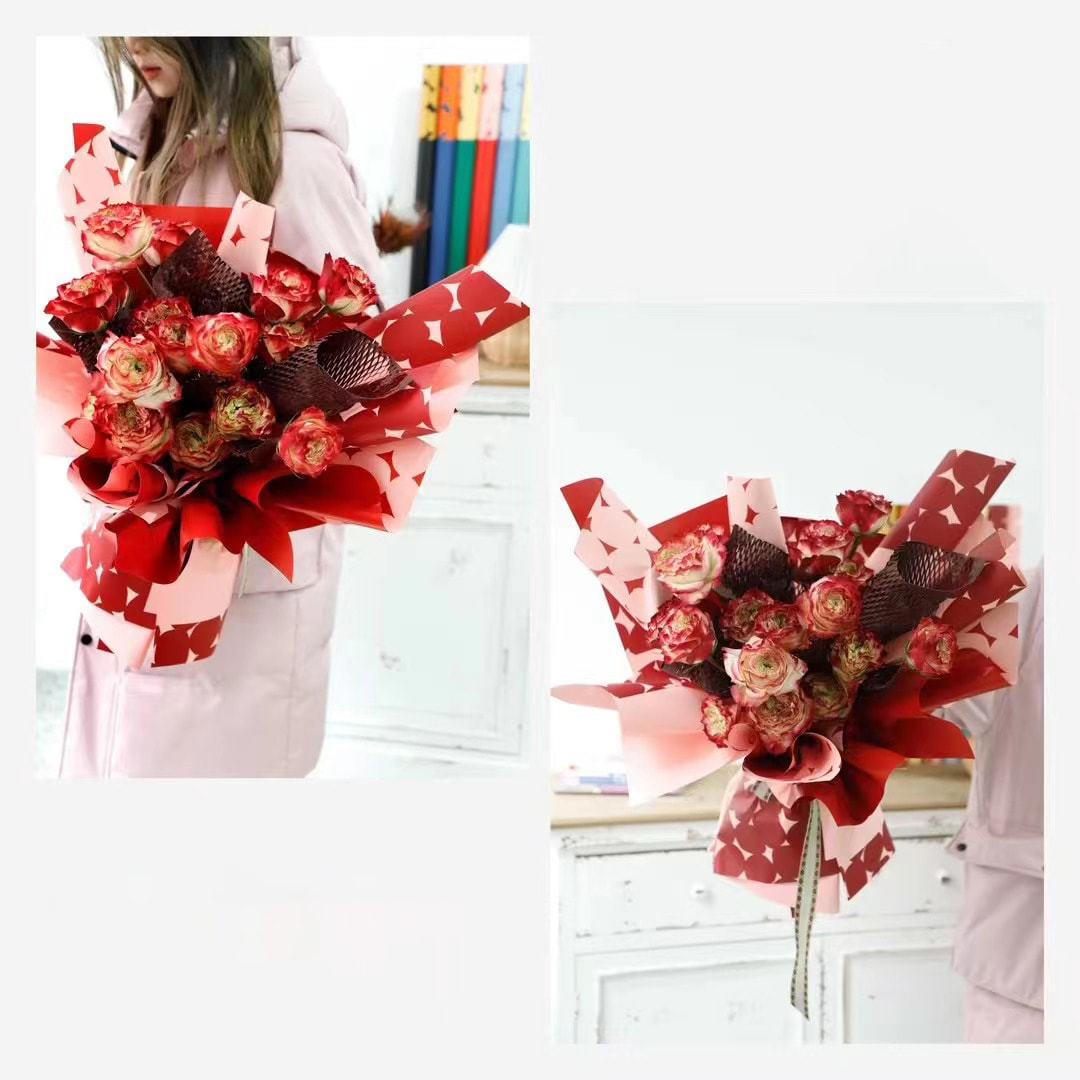 Papier cadeau fleur à pois bicolore