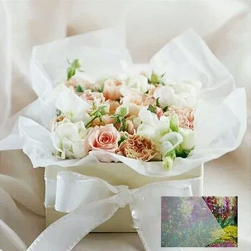 Papier d'emballage de fleurs en papier de poire des neiges coloré