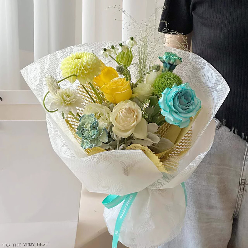Papier d'emballage de fleurs Nuosha dans différents motifs et styles