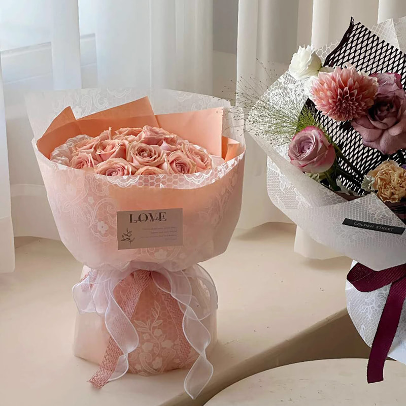 Papier d'emballage de fleurs Nuosha dans différents motifs et styles